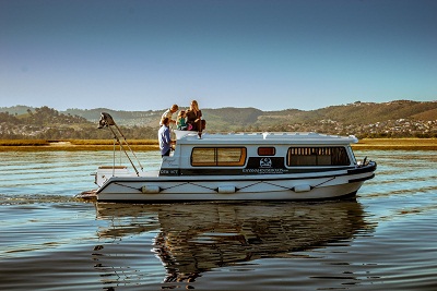 Houseboat Hire