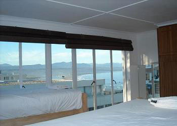 plett backpackers dormitory accommodation garden route